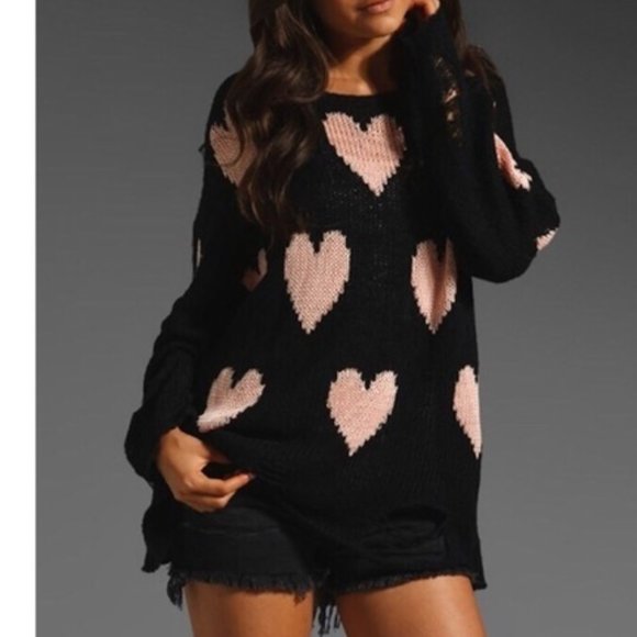 💥ICONIC💥WILDFOX All Over LOVE Distressed Lennon Sweater in Black & Pink - Picture 8 of 13